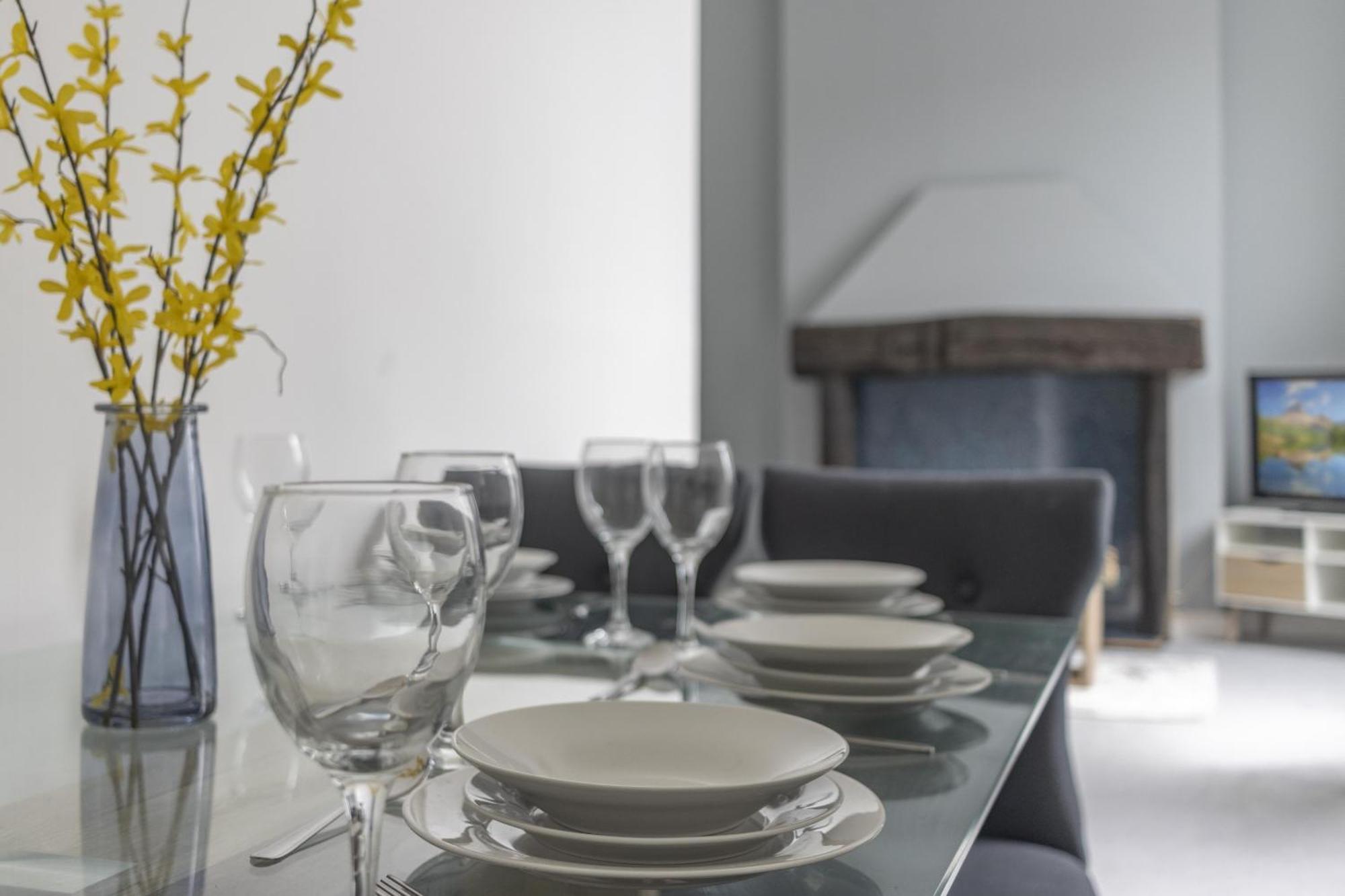 プリマスAlexandra - Large 3 Bed Perfect For Contractors, Free Parking, Fast Wifi And Great Value!アパートメント エクステリア 写真