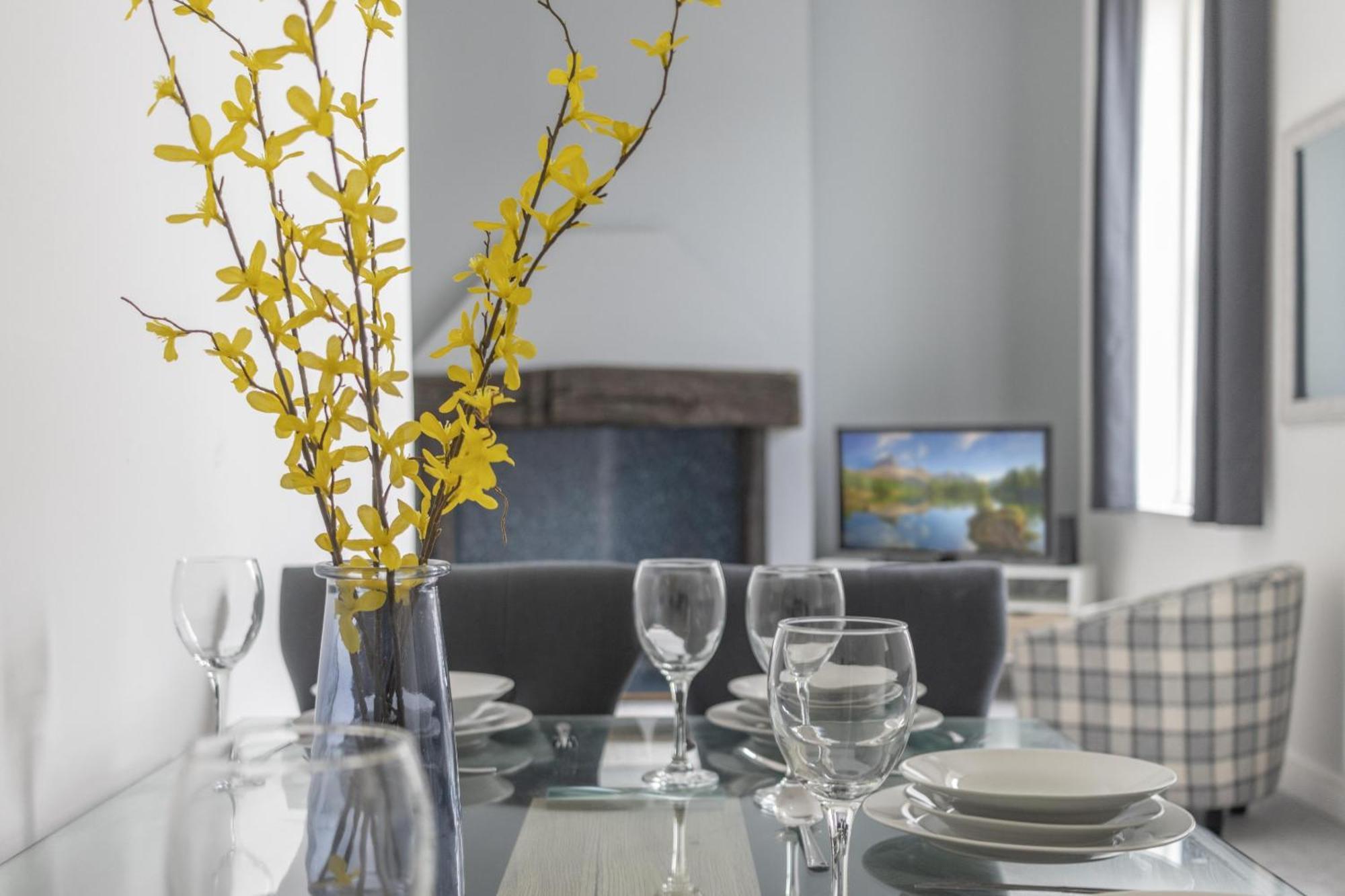 プリマスAlexandra - Large 3 Bed Perfect For Contractors, Free Parking, Fast Wifi And Great Value!アパートメント エクステリア 写真