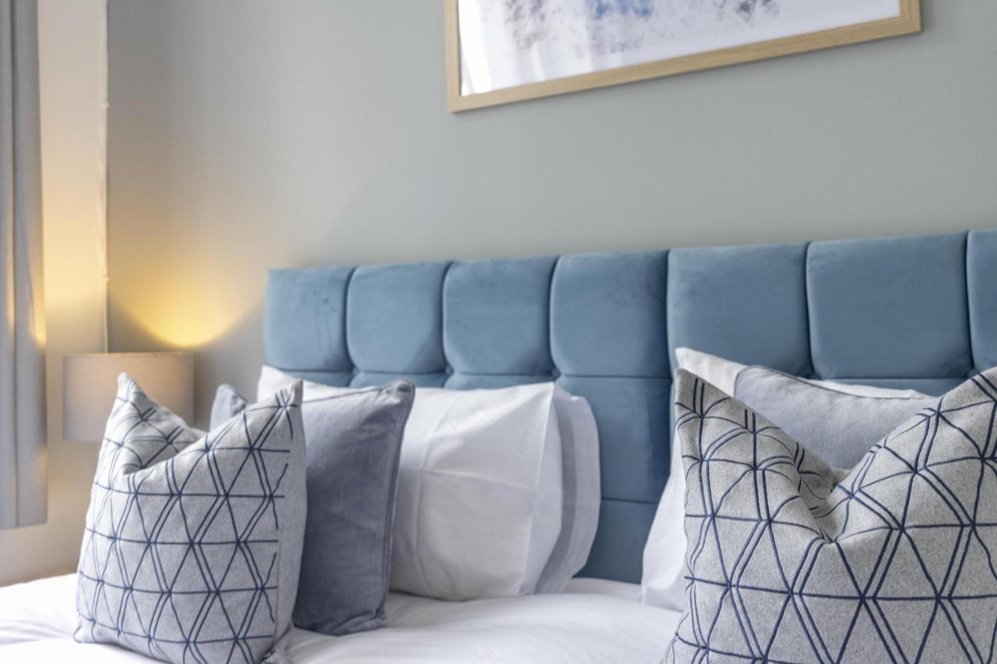 プリマスAlexandra - Large 3 Bed Perfect For Contractors, Free Parking, Fast Wifi And Great Value!アパートメント エクステリア 写真